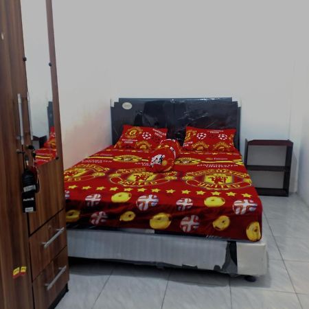 D'Angkring Wisma Sarjana Maguwo Bagian luar foto